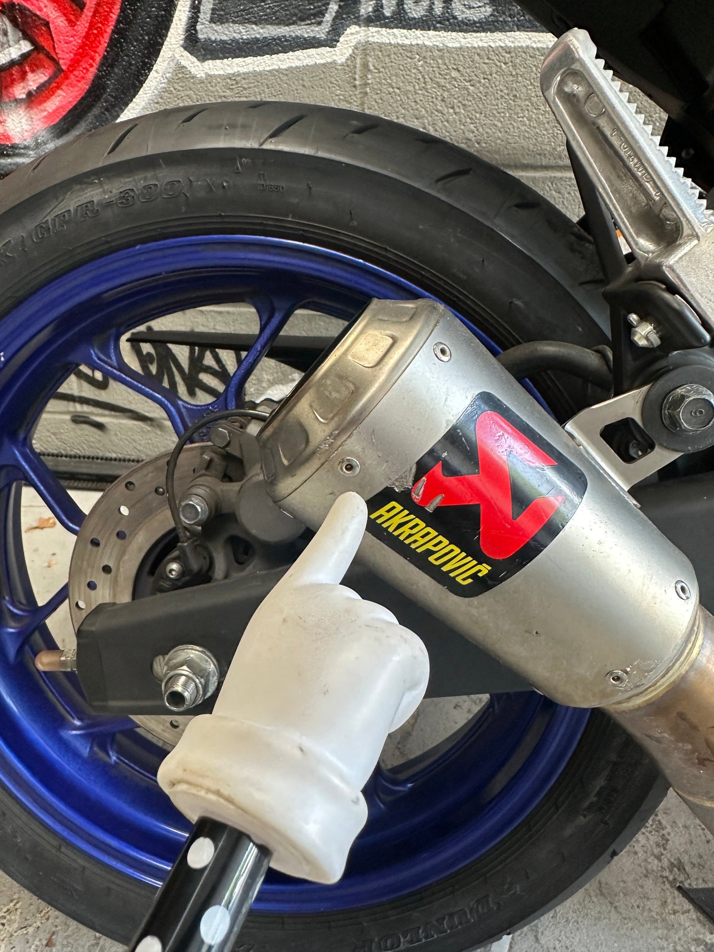 2020 YAMAHA R3 ABS BLUE AKRAPOVIC