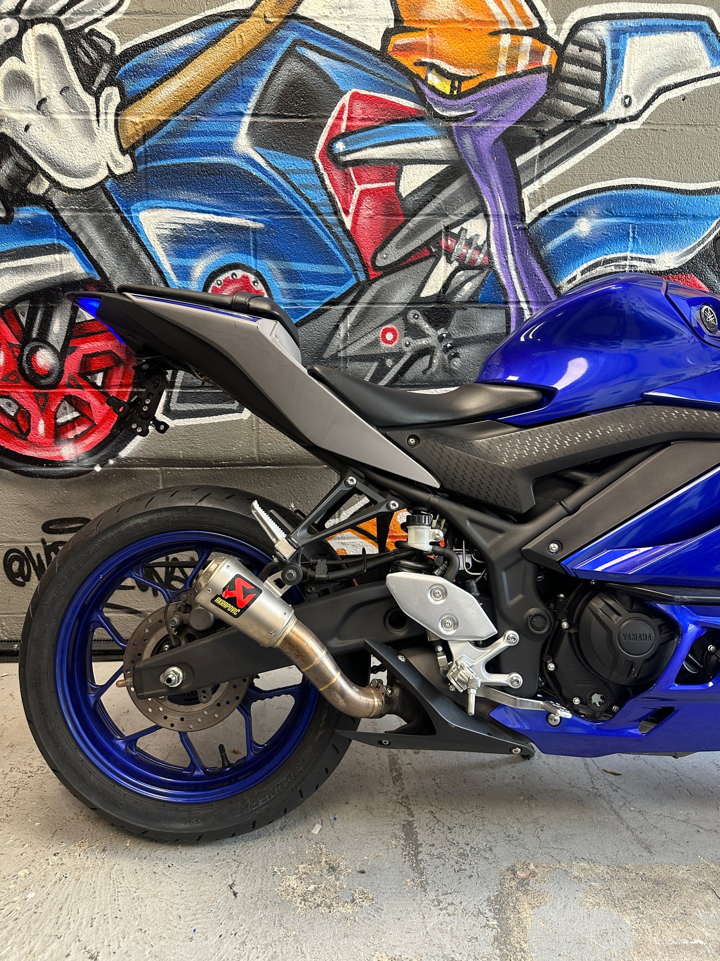 2020 YAMAHA R3 ABS BLUE AKRAPOVIC