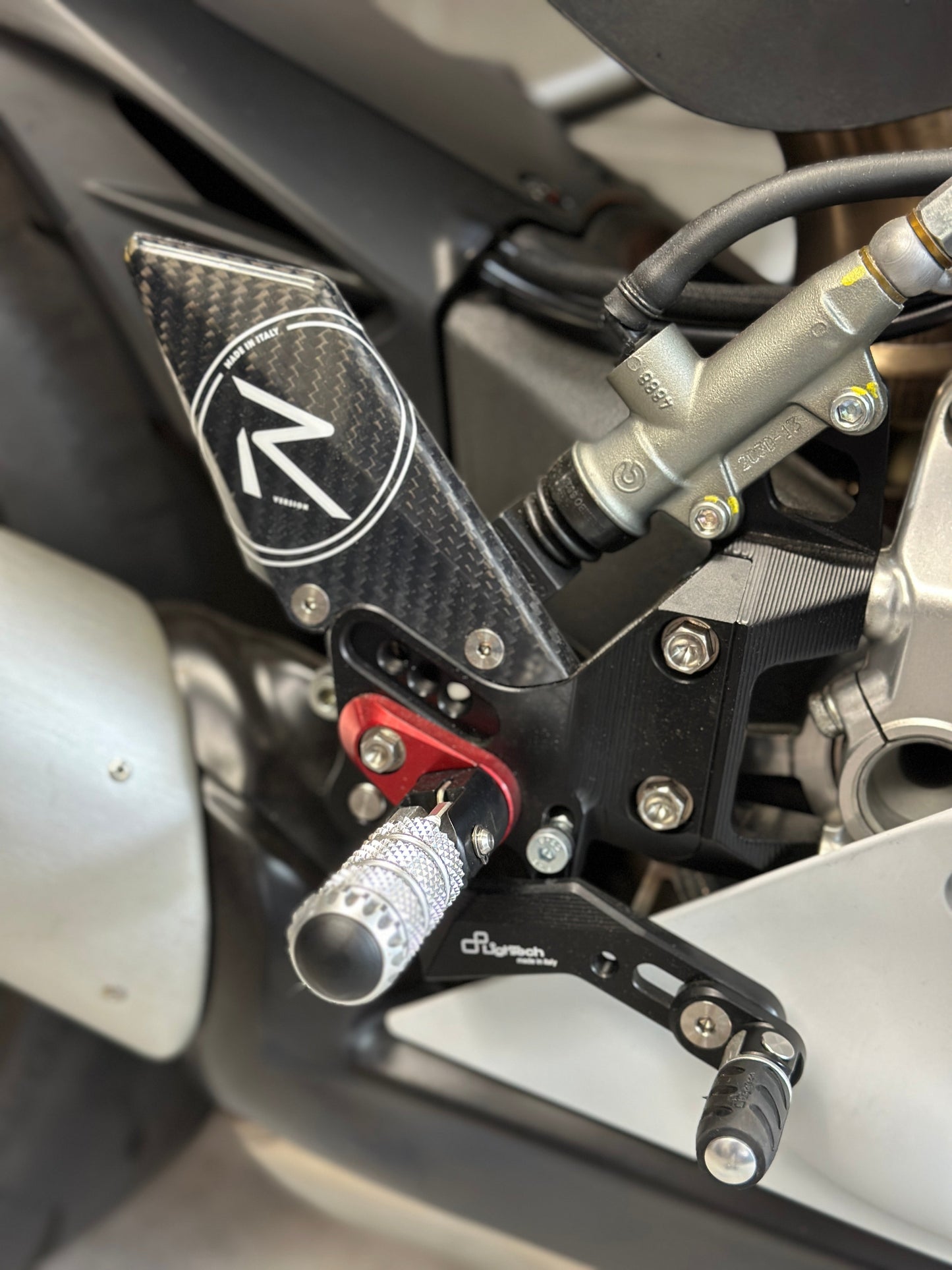 2022 DUCATI PANIGALE V2 WHITE