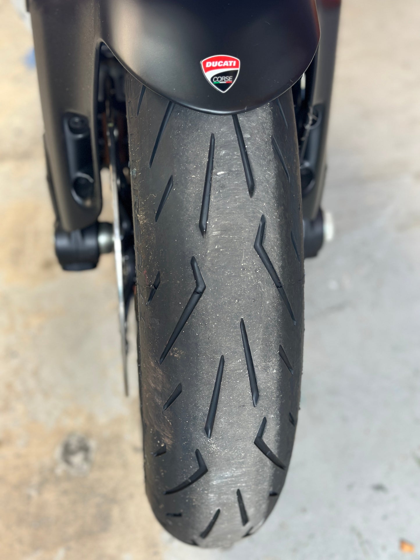 2022 DUCATI PANIGALE V2 WHITE