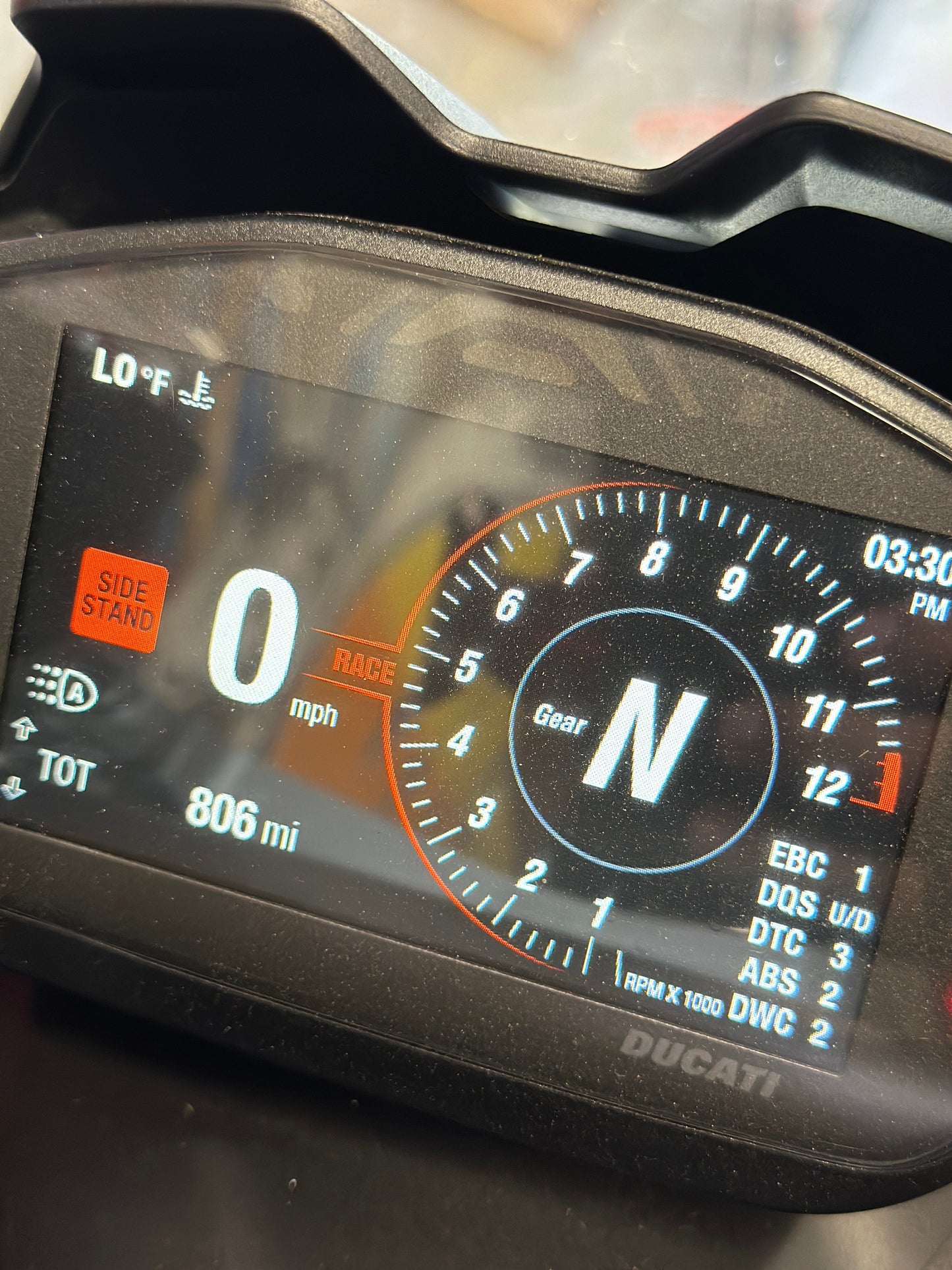 2022 DUCATI PANIGALE V2 WHITE