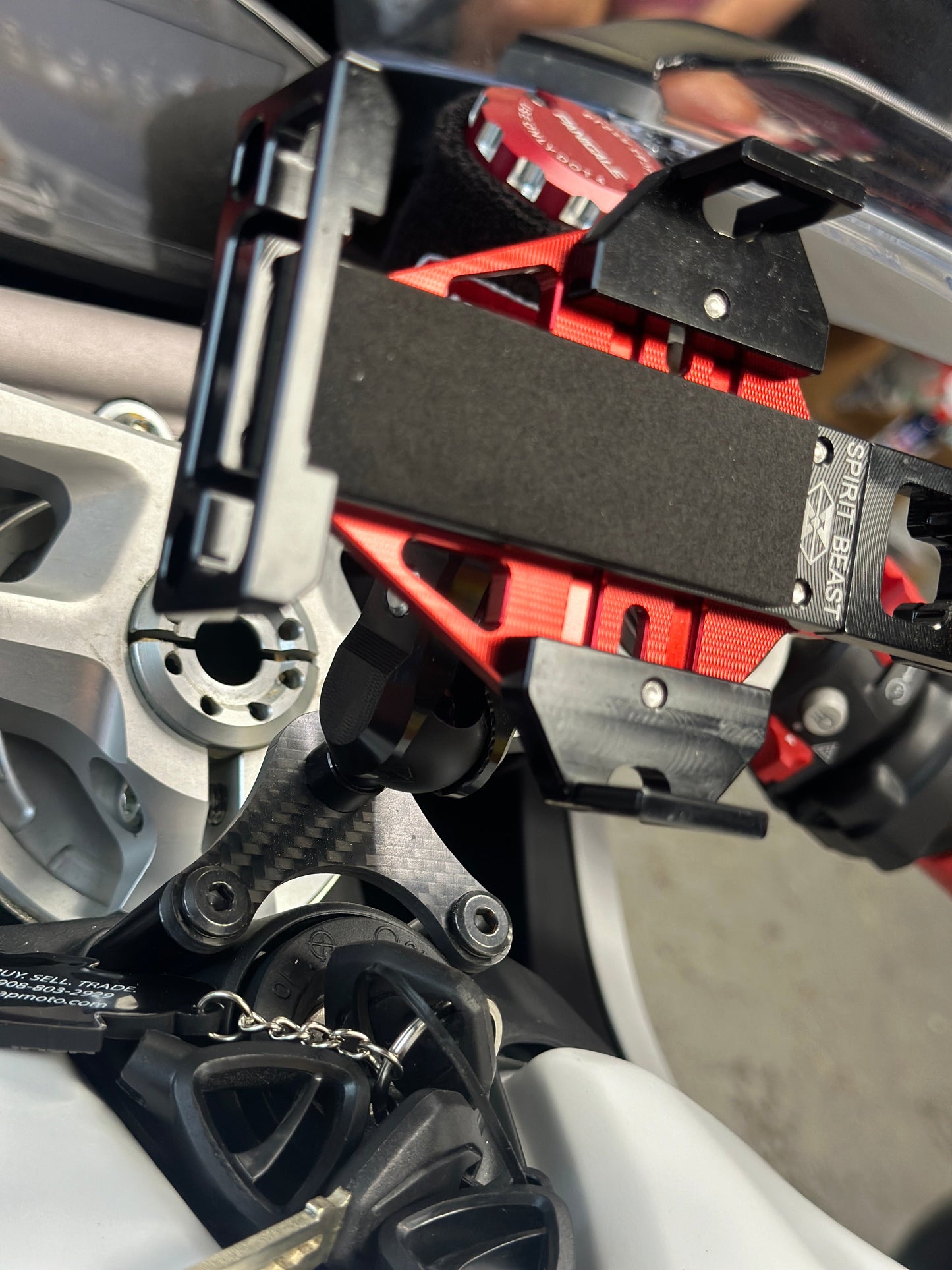 2022 DUCATI PANIGALE V2 WHITE