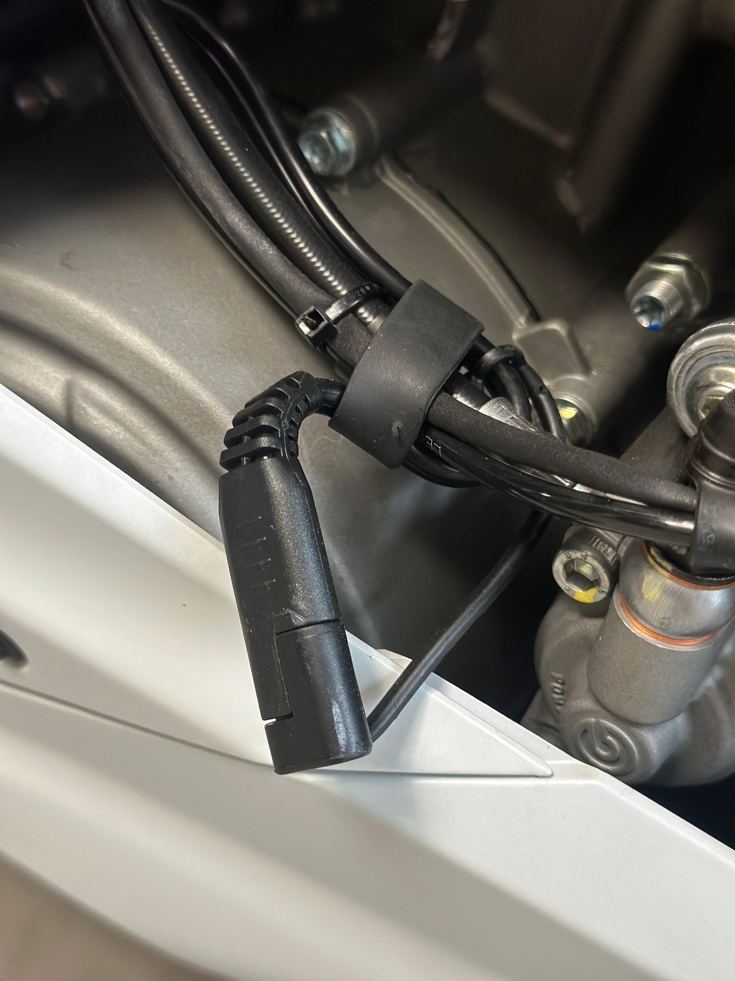 2022 DUCATI PANIGALE V2 WHITE
