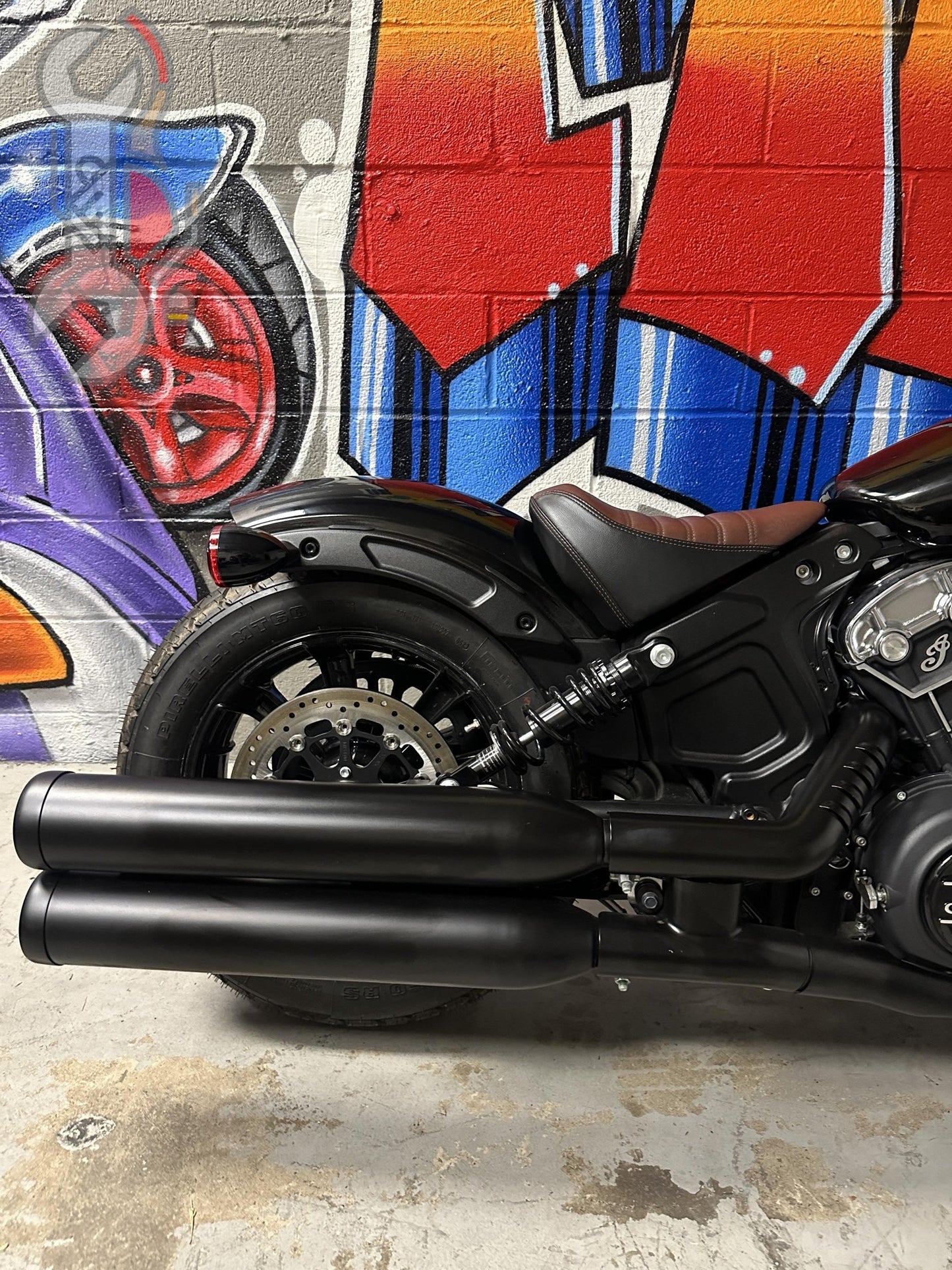 2023 INDIAN SCOUT BOBBER METALLIC BLACK